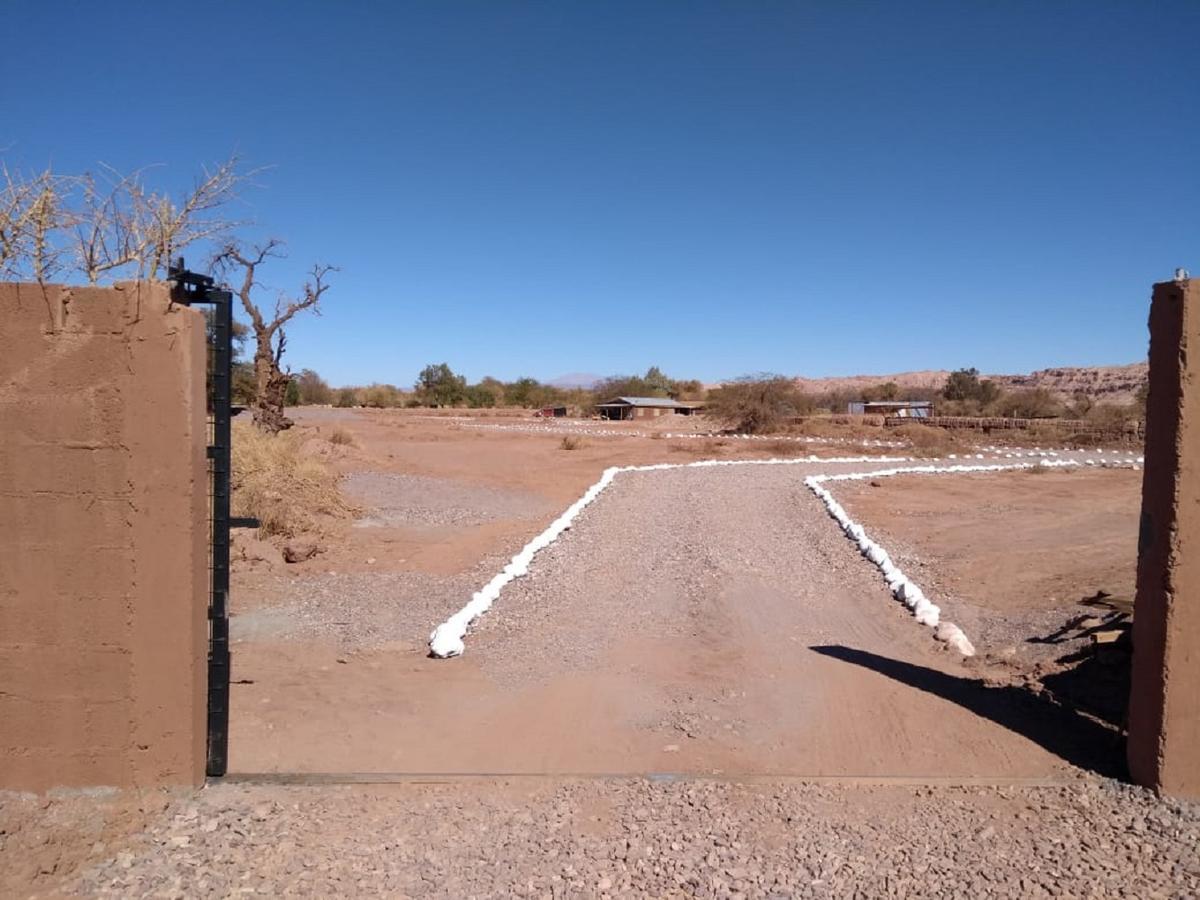 Ojo Del Desierto *